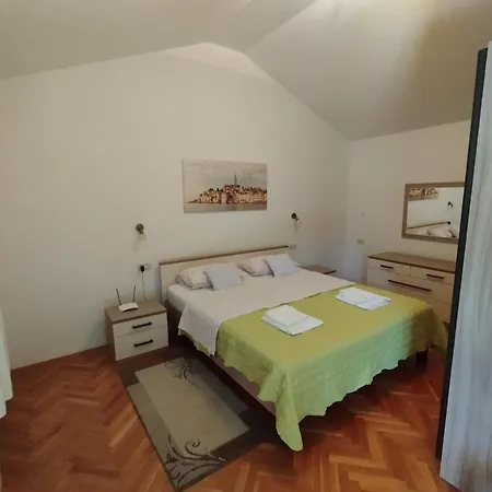Apartment Apartman Ulika