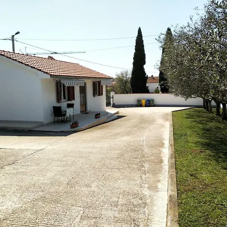 Apartment Apartman Ulika