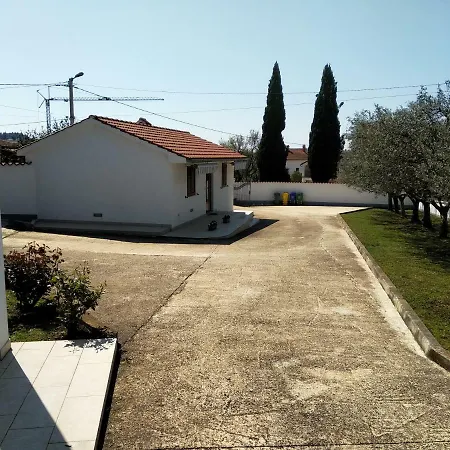 Apartman Ulika Apartment